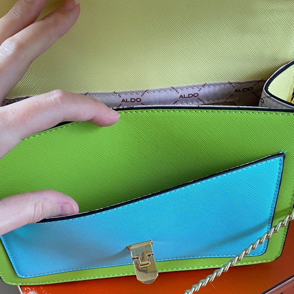 Aldo Multicolor Chain Strap Crossbody Bag - Picture 4 of 9